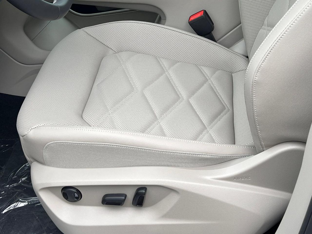 2026 Volkswagen Atlas 2.0T SE w/Technology Hagerstown MD