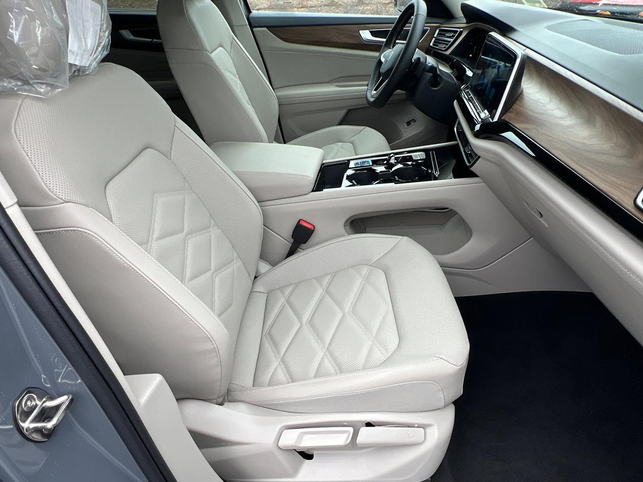 2026 Volkswagen Atlas 2.0T SE w/Technology Hagerstown MD