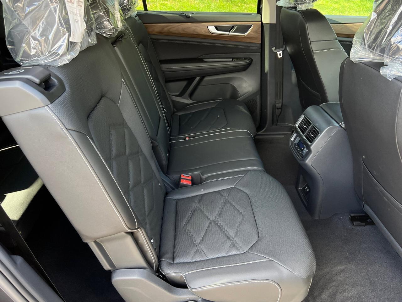 2026 Volkswagen Atlas 2.0T SE w/Technology Hagerstown MD