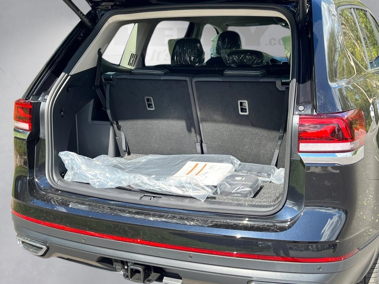 2026 Volkswagen Atlas 2.0T SE w/Technology Hagerstown MD