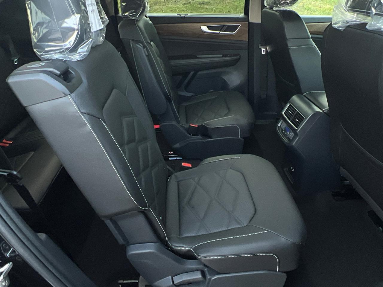 2026 Volkswagen Atlas 2.0T SE w/Technology Hagerstown MD