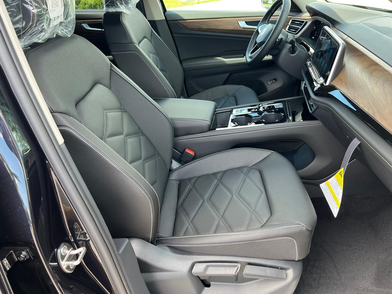 2026 Volkswagen Atlas 2.0T SE w/Technology Hagerstown MD