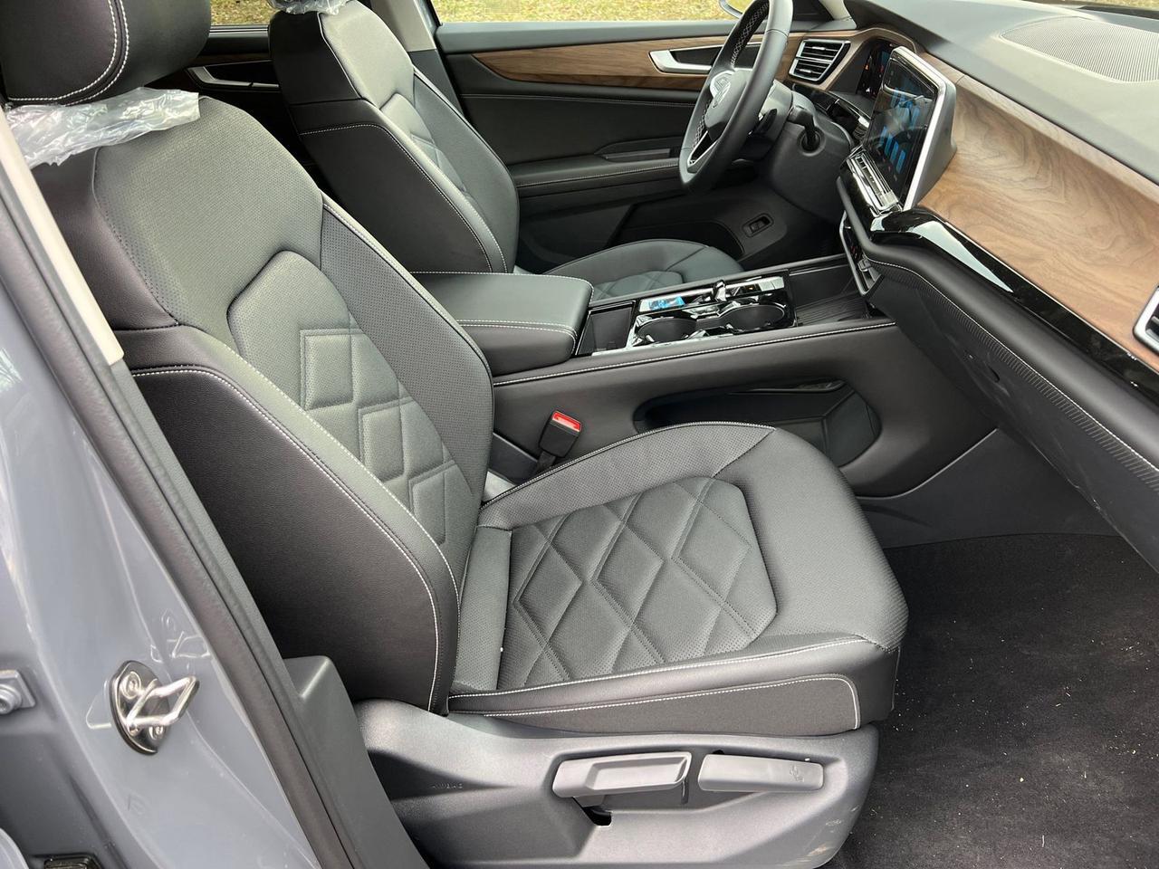 2026 Volkswagen Atlas 2.0T SE w/Technology Hagerstown MD