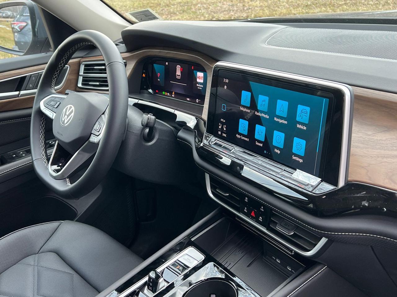 2026 Volkswagen Atlas 2.0T SE w/Technology Hagerstown MD