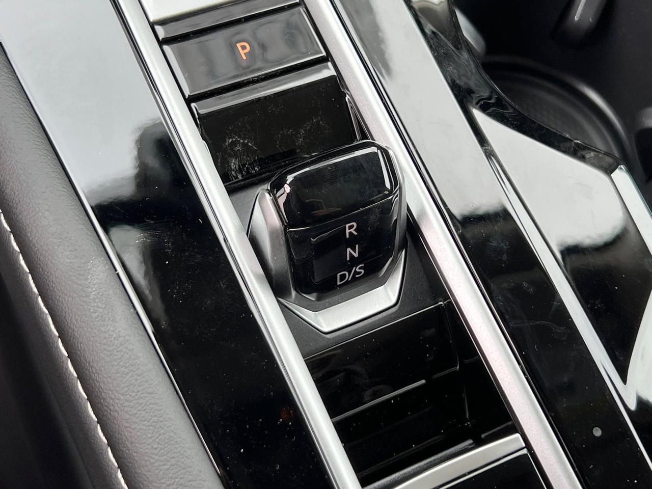 2026 Volkswagen Atlas 2.0T SE w/Technology Hagerstown MD