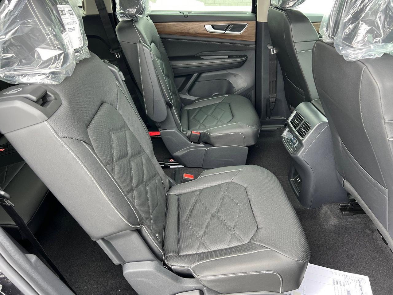 2026 Volkswagen Atlas 2.0T SE w/Technology Hagerstown MD