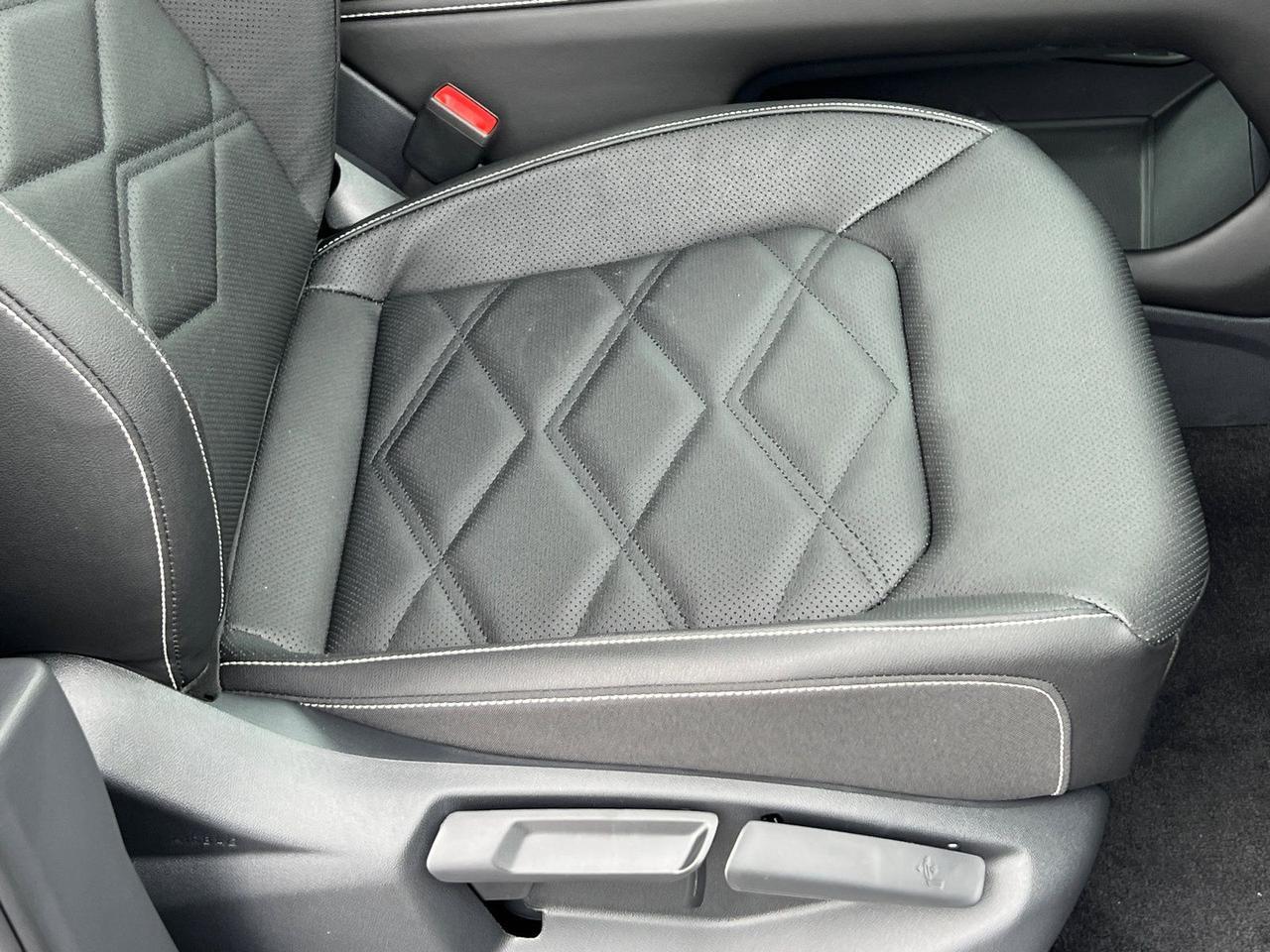 2026 Volkswagen Atlas 2.0T SE w/Technology Hagerstown MD