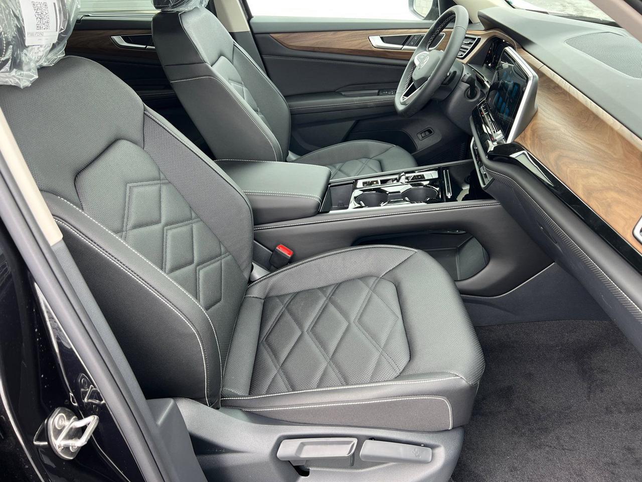 2026 Volkswagen Atlas 2.0T SE w/Technology Hagerstown MD