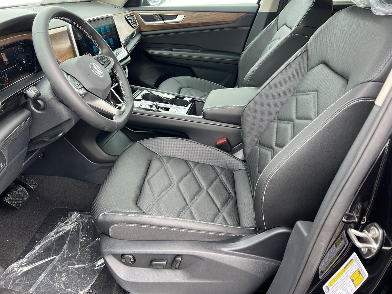 2026 Volkswagen Atlas 2.0T SE w/Technology Hagerstown MD