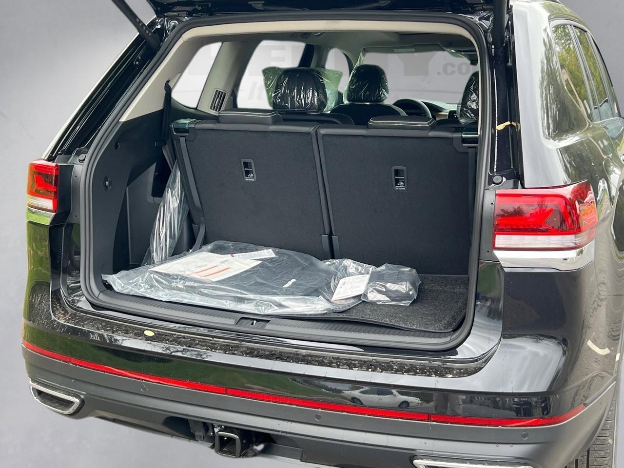 2026 Volkswagen Atlas 2.0T SE w/Technology Hagerstown MD