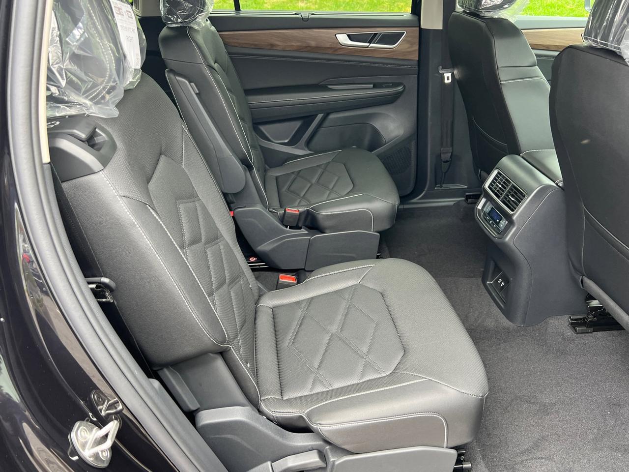 2026 Volkswagen Atlas 2.0T SE w/Technology Hagerstown MD