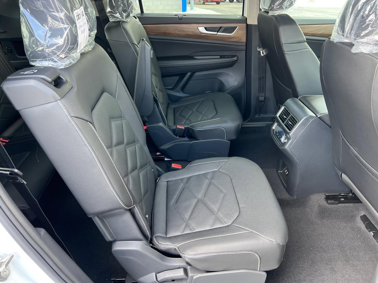 2026 Volkswagen Atlas 2.0T SE w/Technology Hagerstown MD