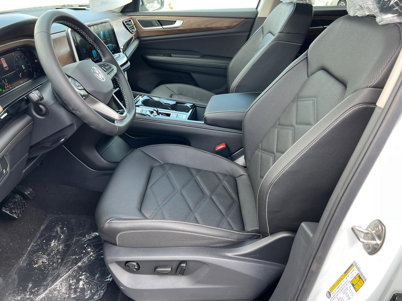 2026 Volkswagen Atlas 2.0T SE w/Technology Hagerstown MD