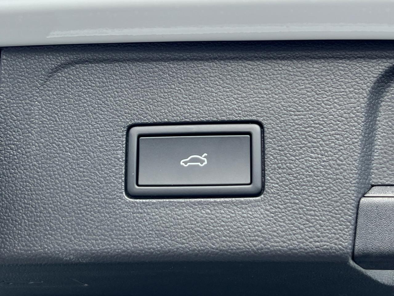 2026 Volkswagen Atlas 2.0T SE w/Technology Hagerstown MD