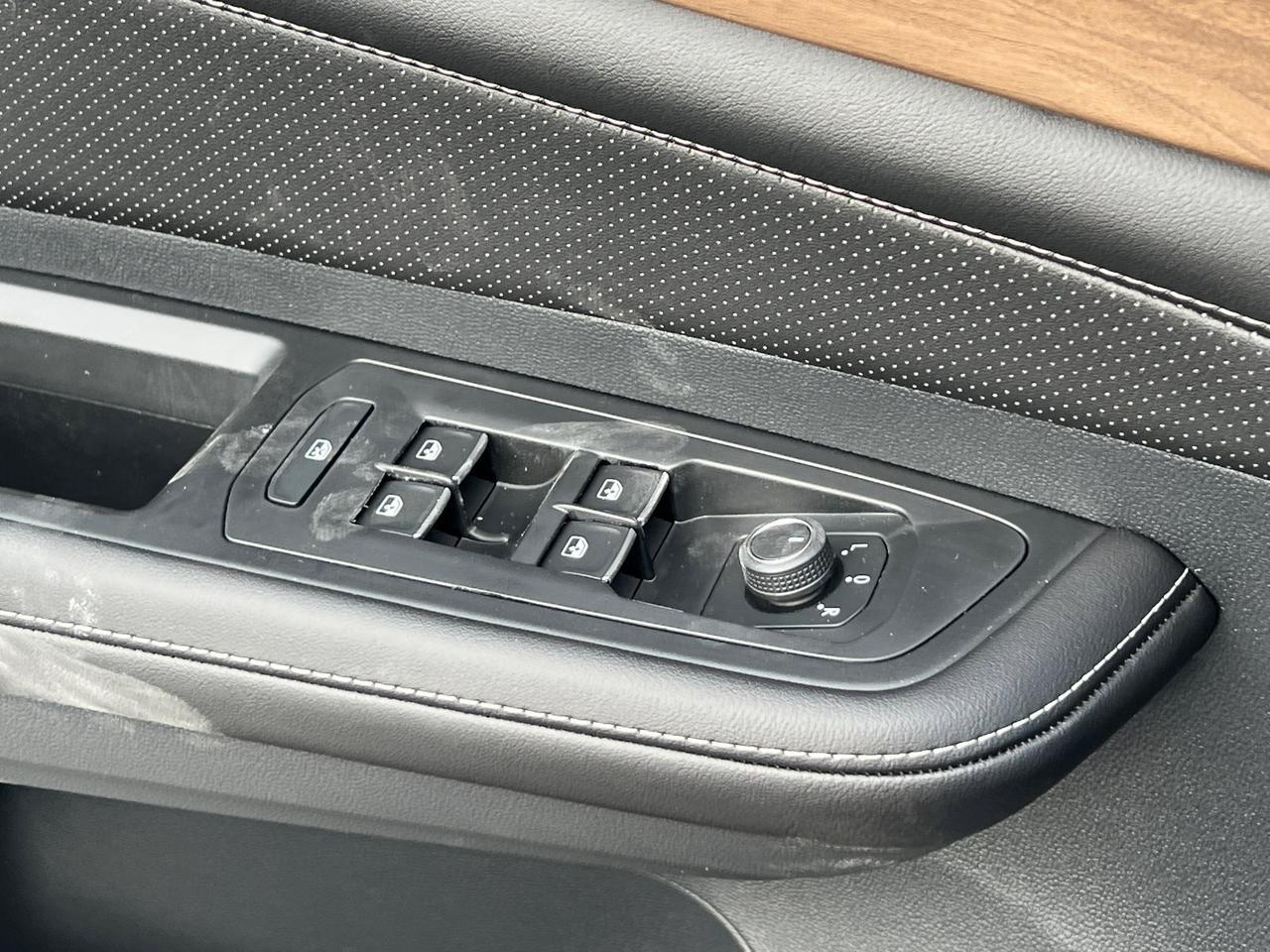 2026 Volkswagen Atlas 2.0T SE w/Technology Hagerstown MD