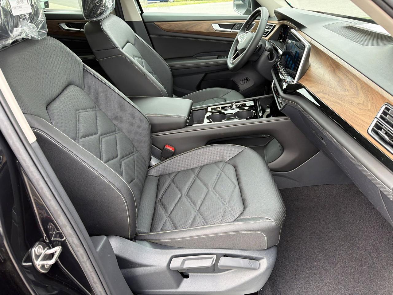 2026 Volkswagen Atlas 2.0T SE w/Technology Hagerstown MD