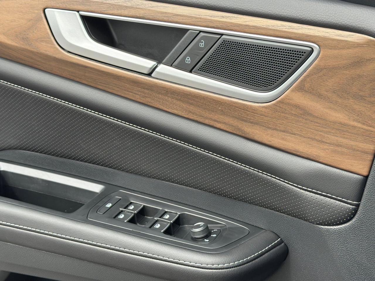 2026 Volkswagen Atlas 2.0T SE w/Technology Hagerstown MD