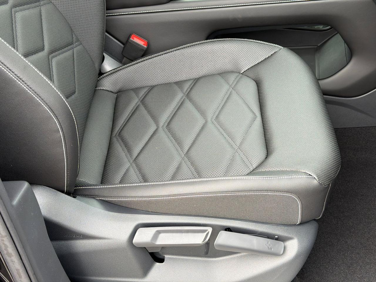 2026 Volkswagen Atlas 2.0T SE w/Technology Hagerstown MD