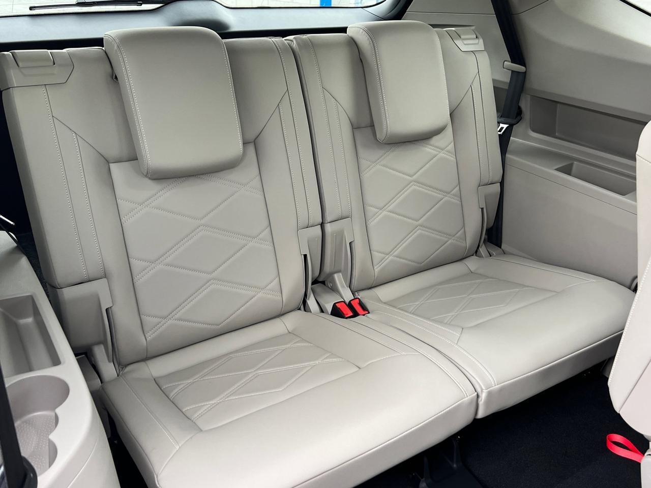 2026 Volkswagen Atlas 2.0T SE w/Technology Hagerstown MD