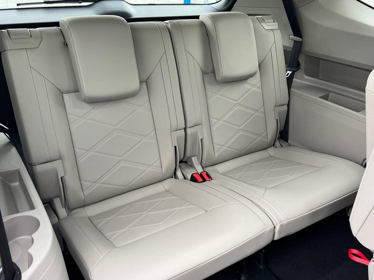 2026 Volkswagen Atlas 2.0T SE w/Technology Hagerstown MD