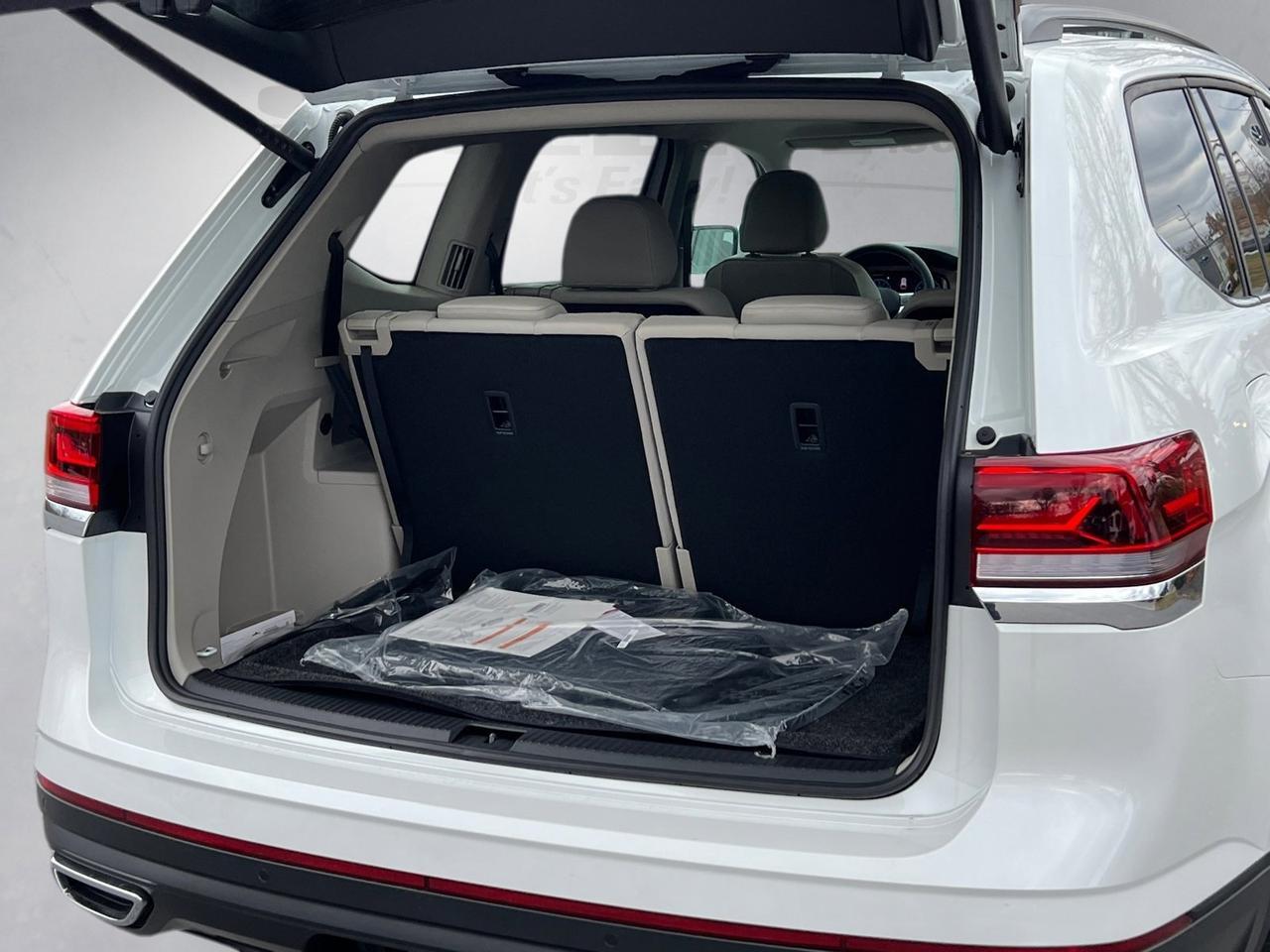 2026 Volkswagen Atlas 2.0T SE w/Technology Hagerstown MD