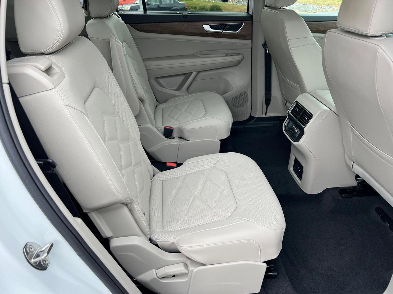 2026 Volkswagen Atlas 2.0T SE w/Technology Hagerstown MD