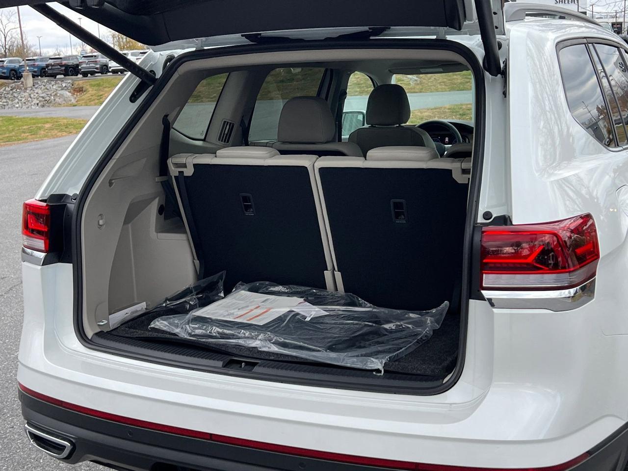 2026 Volkswagen Atlas 2.0T SE w/Technology Hagerstown MD