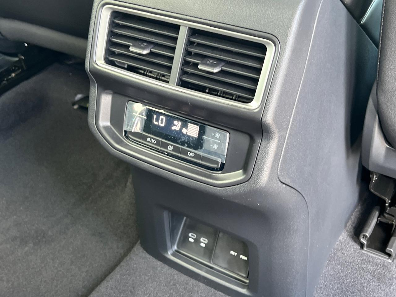 2026 Volkswagen Atlas 2.0T SE w/Technology Hagerstown MD