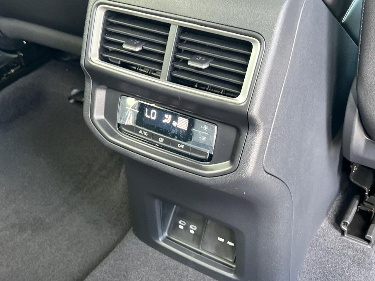 2026 Volkswagen Atlas 2.0T SE w/Technology Hagerstown MD