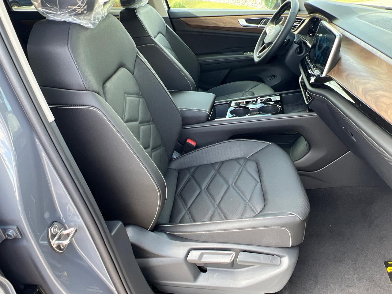 2026 Volkswagen Atlas 2.0T SE w/Technology Hagerstown MD