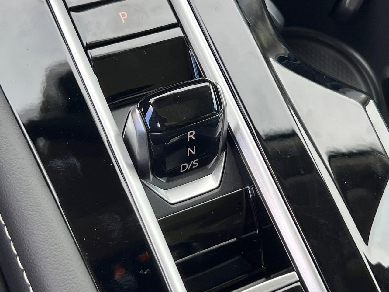 2026 Volkswagen Atlas 2.0T SE w/Technology Hagerstown MD