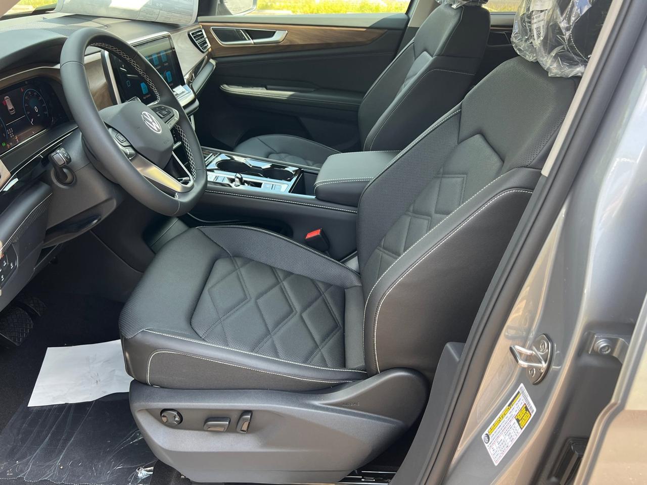 2026 Volkswagen Atlas 2.0T SE w/Technology Hagerstown MD