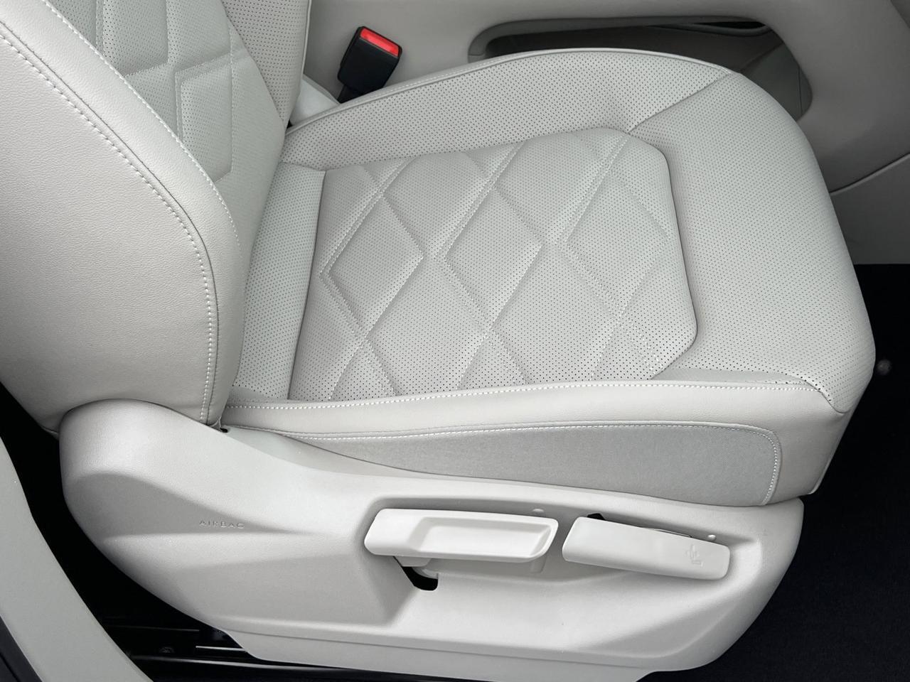 2026 Volkswagen Atlas 2.0T SE w/Technology Hagerstown MD