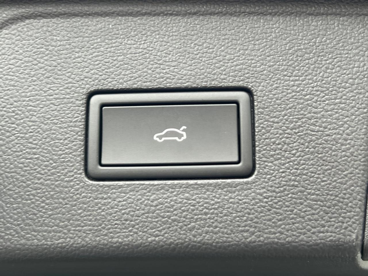 2026 Volkswagen Atlas 2.0T SE w/Technology Hagerstown MD