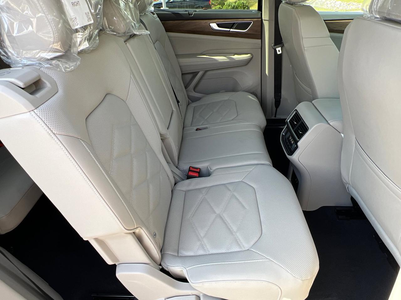 2026 Volkswagen Atlas 2.0T SE w/Technology Hagerstown MD