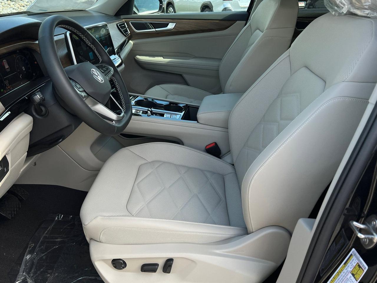 2026 Volkswagen Atlas 2.0T SE w/Technology Hagerstown MD