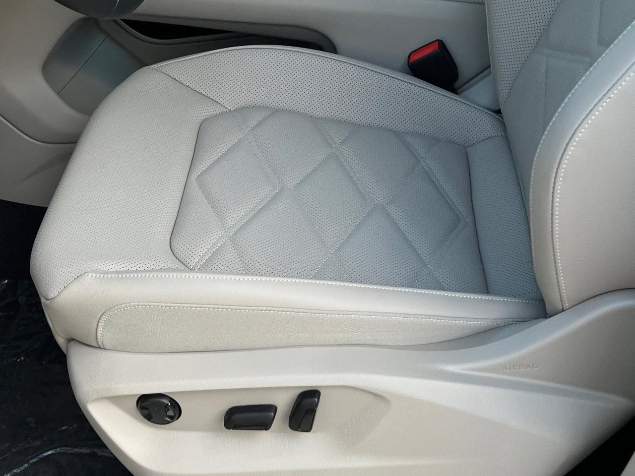 2026 Volkswagen Atlas 2.0T SE w/Technology Hagerstown MD