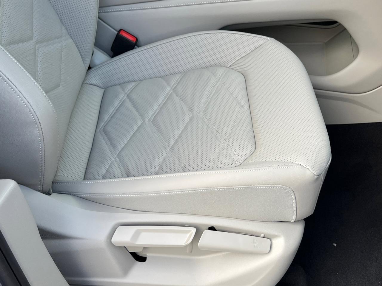 2026 Volkswagen Atlas 2.0T SE w/Technology Hagerstown MD