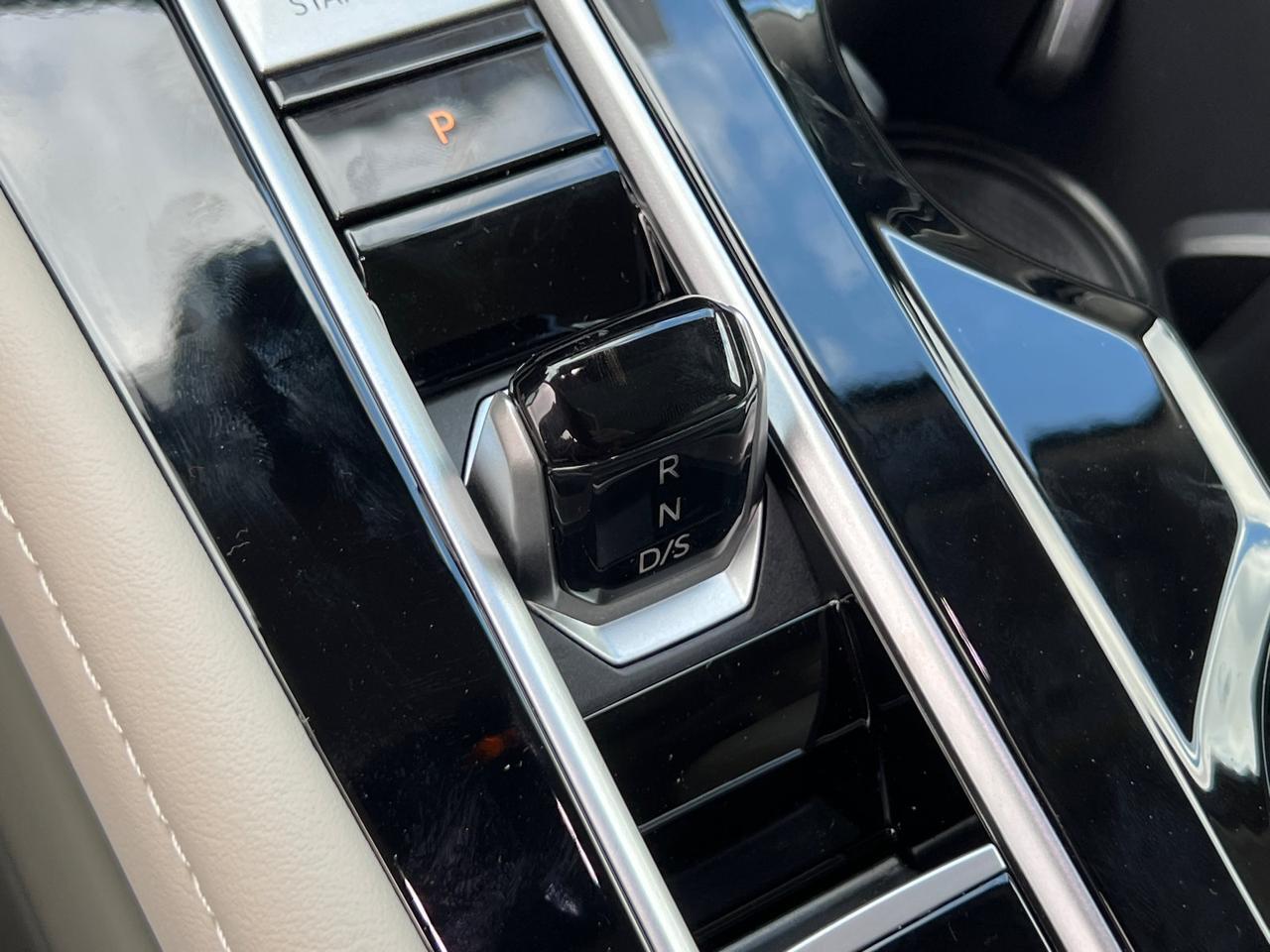 2026 Volkswagen Atlas 2.0T SE w/Technology Hagerstown MD