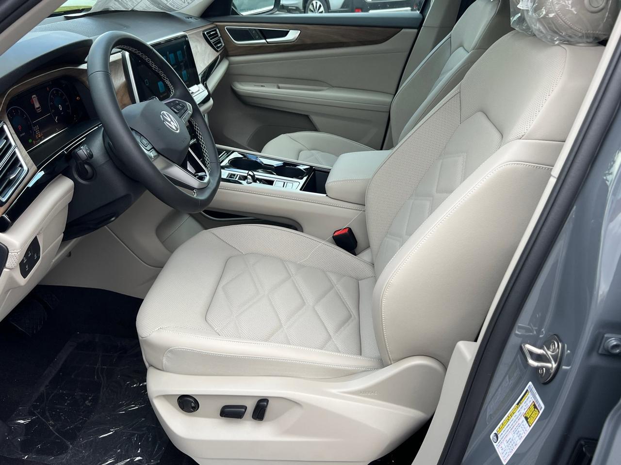 2026 Volkswagen Atlas 2.0T SE w/Technology Hagerstown MD