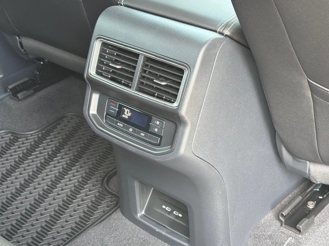 2026 Volkswagen Atlas 2.0T SE Hagerstown MD