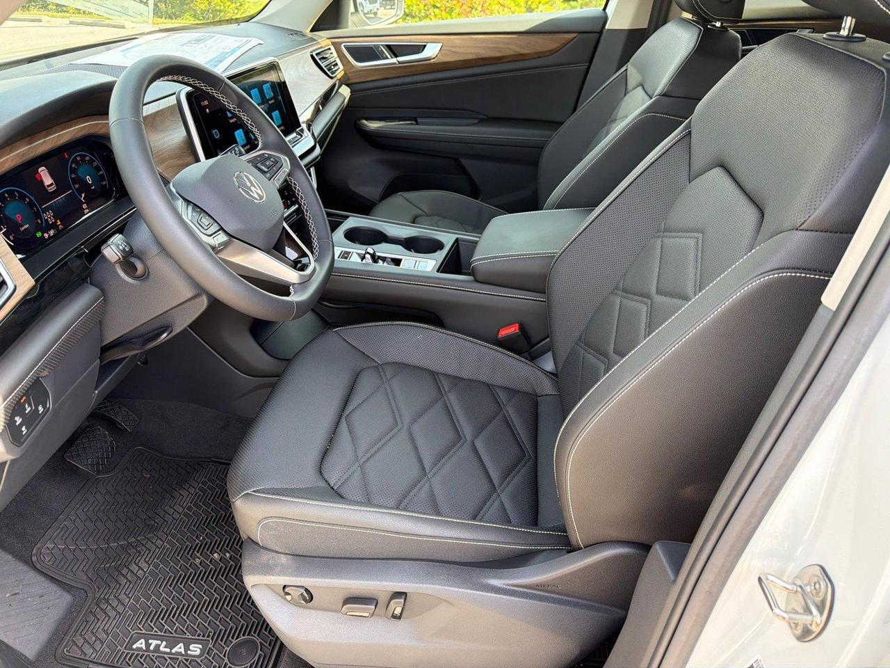 2026 Volkswagen Atlas 2.0T SE Hagerstown MD