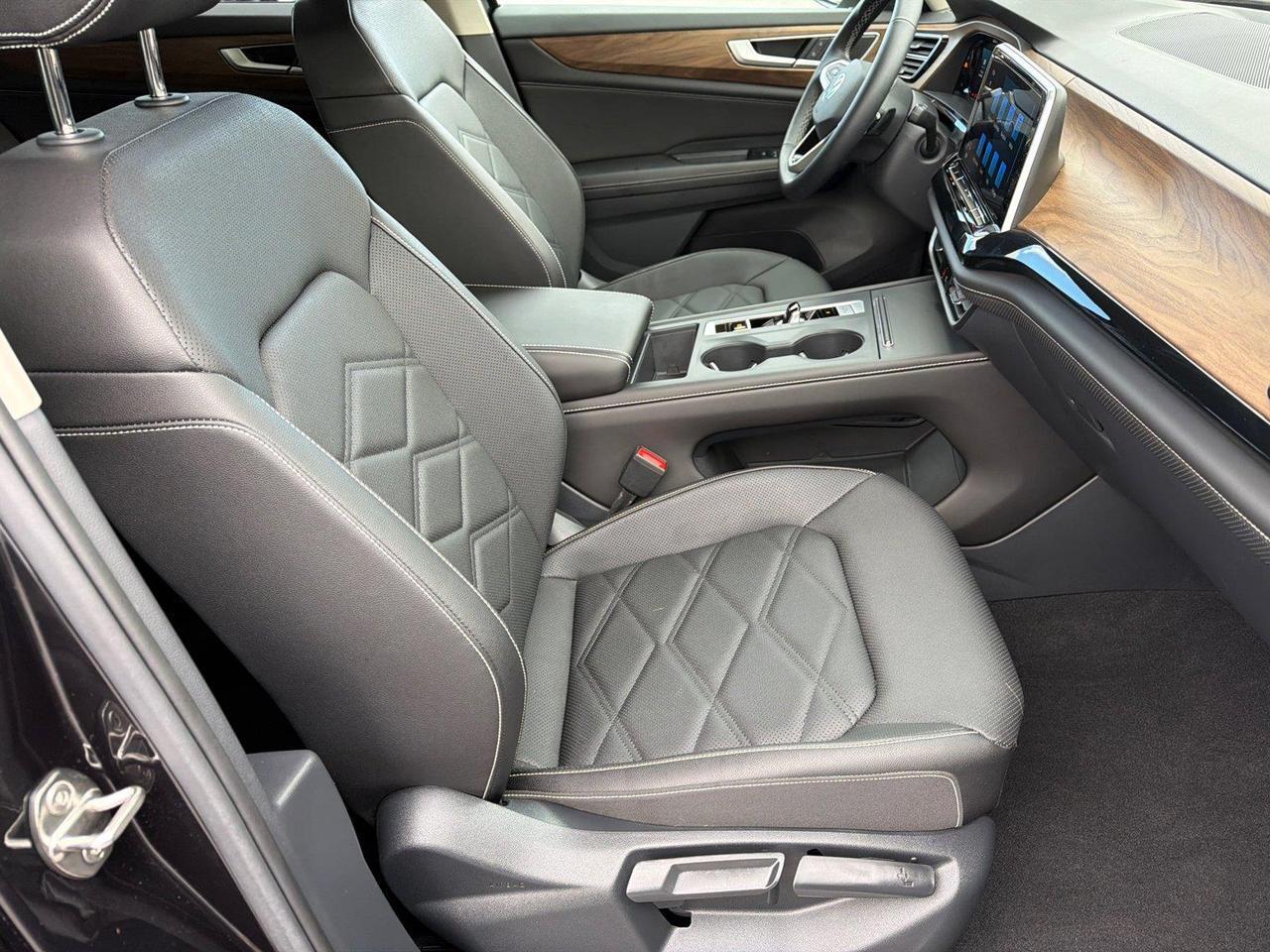 2026 Volkswagen Atlas 2.0T SE Hagerstown MD