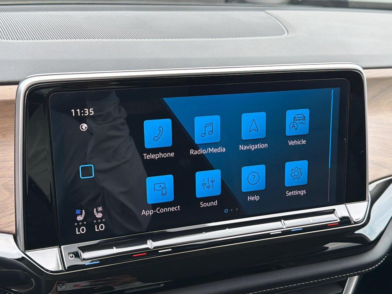 2026 Volkswagen Atlas 2.0T SE Hagerstown MD