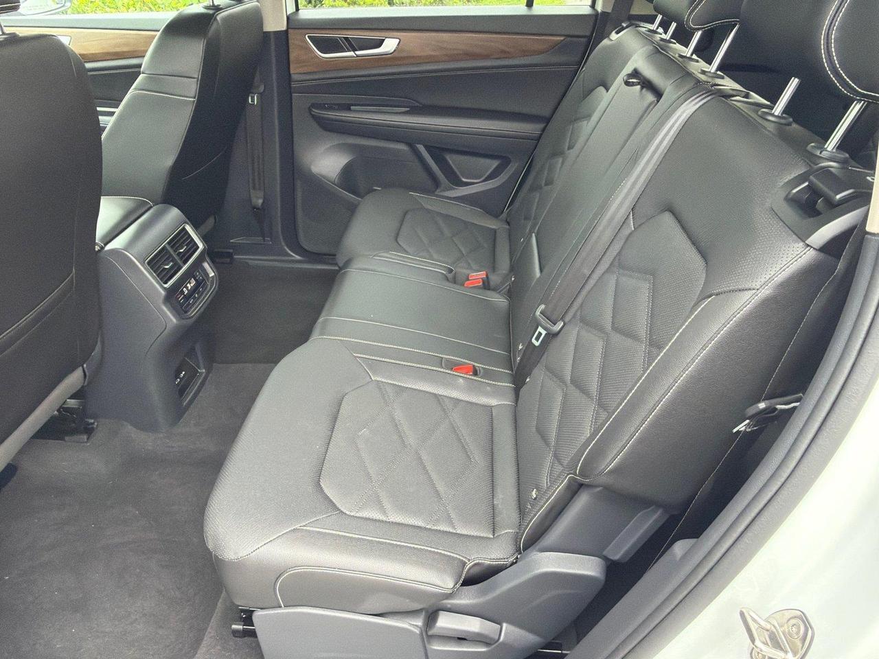 2026 Volkswagen Atlas 2.0T SE Hagerstown MD