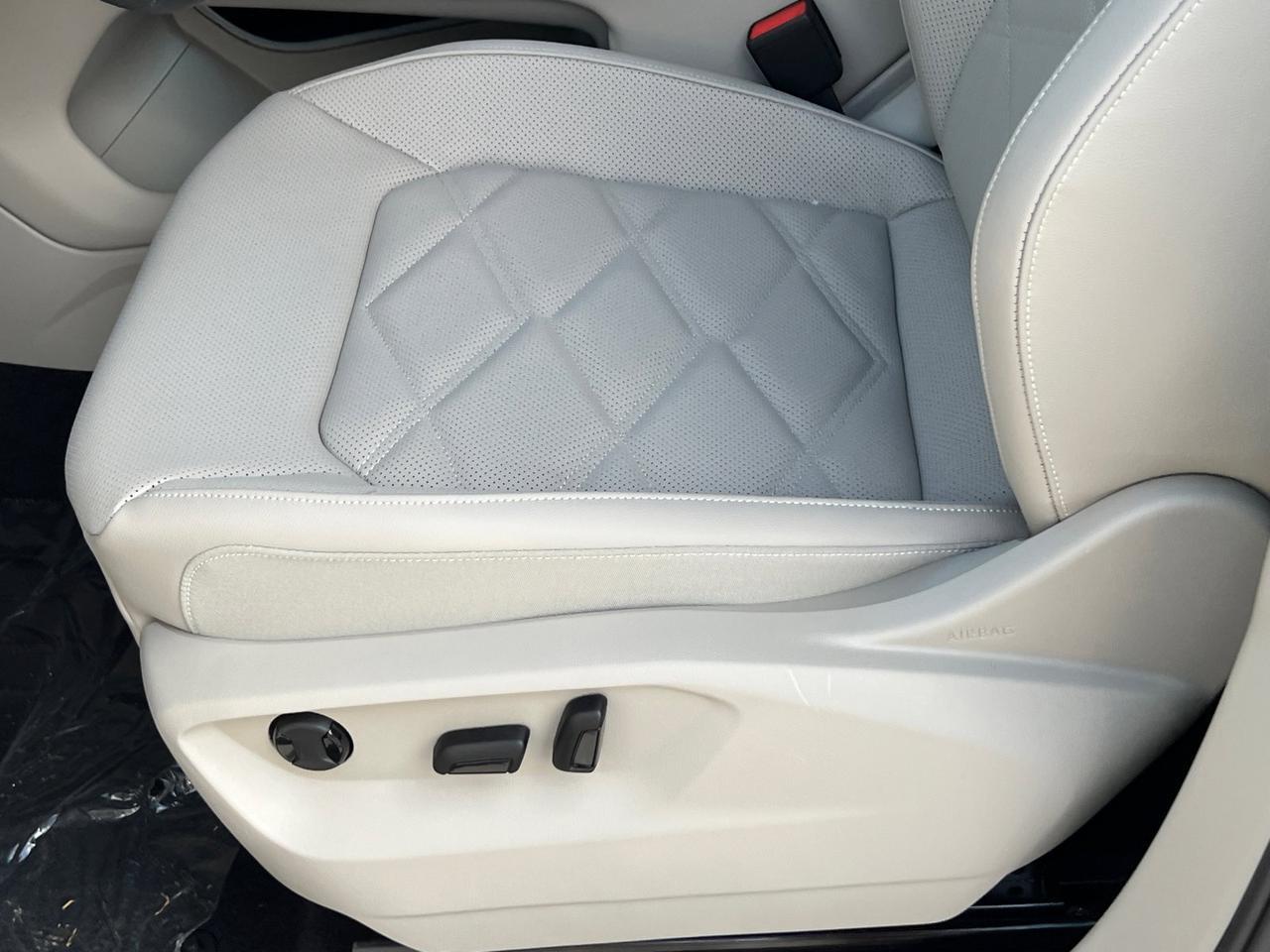 2026 Volkswagen Atlas 2.0T SE Hagerstown MD