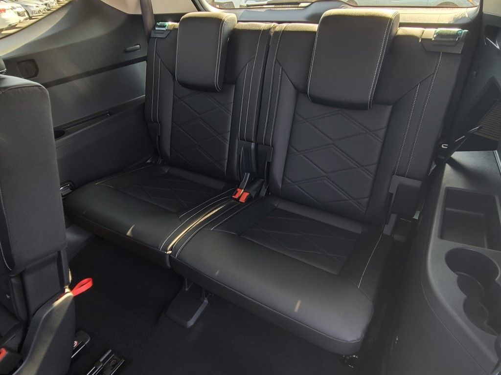 2026 Volkswagen Atlas SE - Photo 13