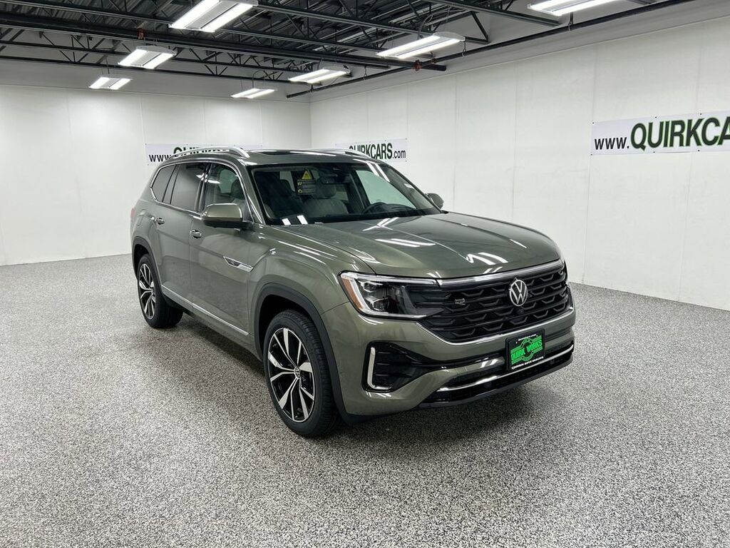 2026 Volkswagen Atlas 2.0T SEL Premium R-Line Oshkosh WI
