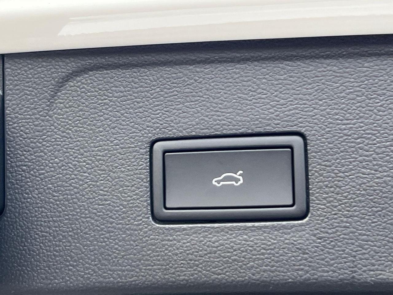 2026 Volkswagen Atlas 2.0T SEL Premium R-Line Hagerstown MD