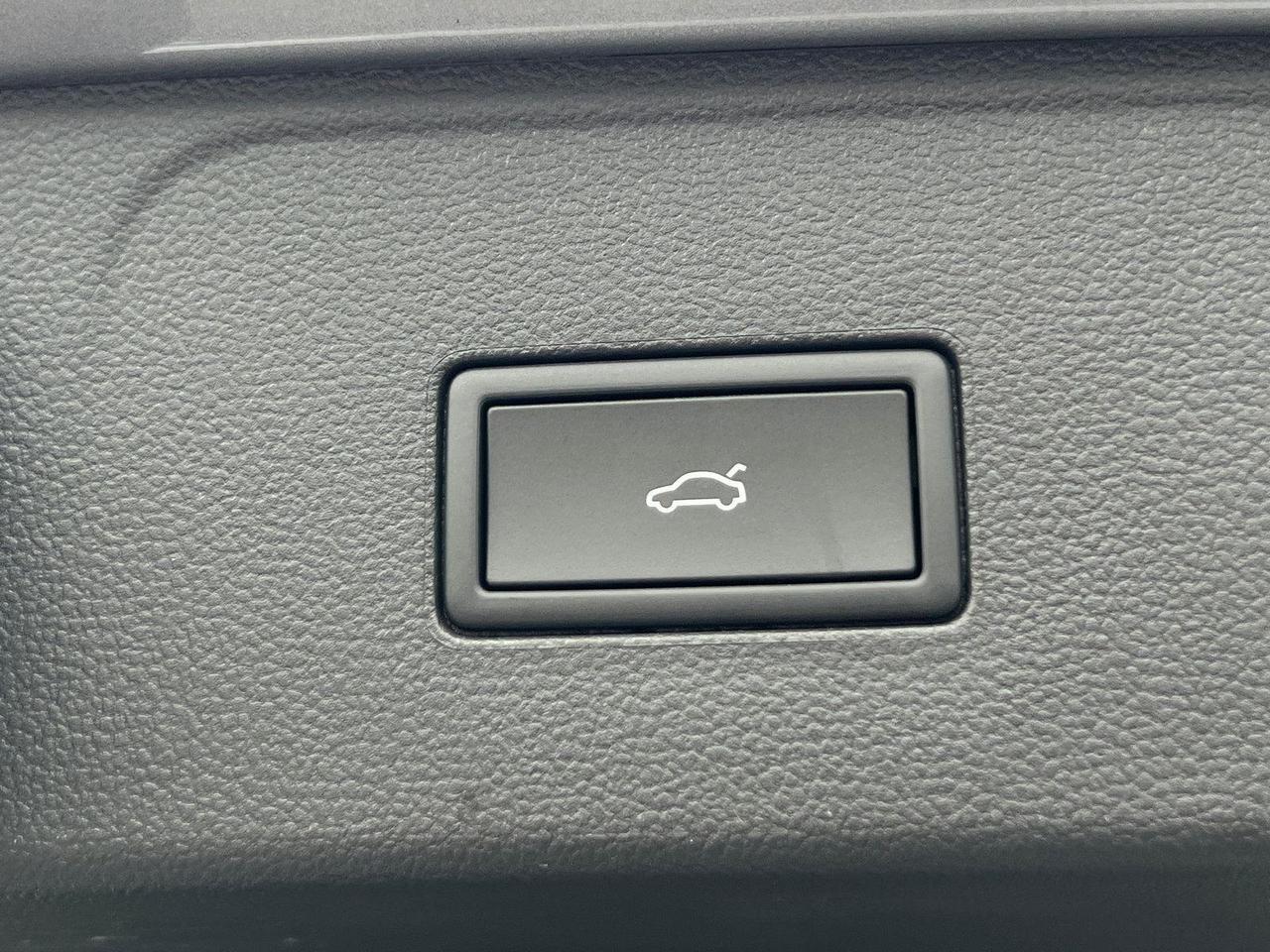 2026 Volkswagen Atlas 2.0T SEL Premium R-Line Hagerstown MD